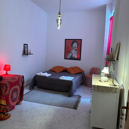 Makefemmina Hotell Neapel Exteriör bild
